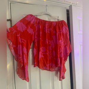 Off/On the Shoulder Top